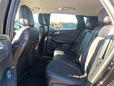 New 2025 Ford Escape SE image 5