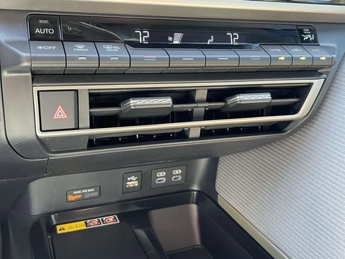 New 2026 Toyota Camry SE w/ Convenience Package image 14