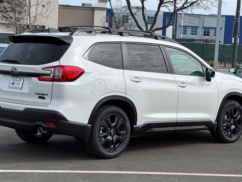 Used 2025 Subaru Ascent Bronze Edition w/ Popular Package #2 image 4