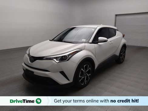 Used 2018 Toyota C-HR XLE image 1