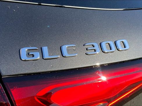 Certified 2025 Mercedes-Benz GLC 300 4MATIC image 19