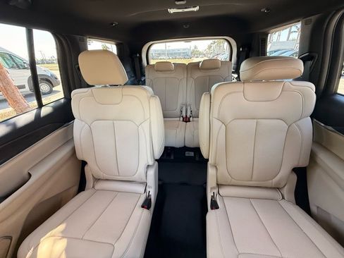 New 2026 Jeep Grand Cherokee L Limited w/ Luxury Tech Group II RWD image 25