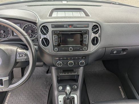 Used 2013 Volkswagen Tiguan SEL AWD/4WD image 18