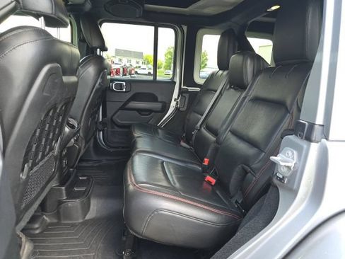 Used 2019 Jeep Wrangler Unlimited Rubicon AWD/4WD image 22