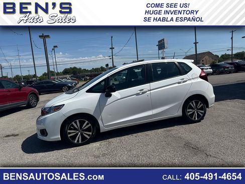 Used 2018 Honda Fit EX image 1