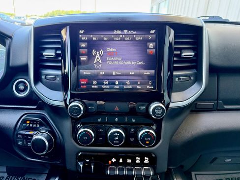Used 2019 RAM 1500 Big Horn AWD/4WD image 25