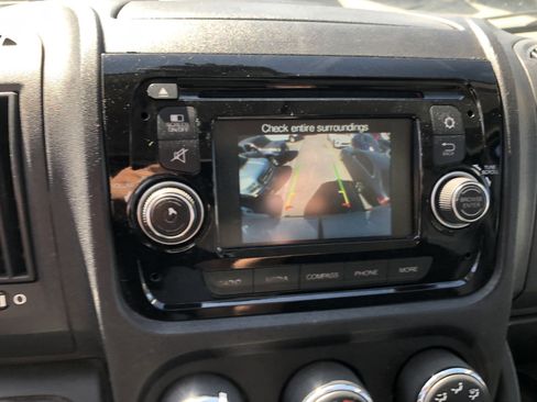 Used 2015 RAM ProMaster 2500 w/ Interior Convenience Group image 15