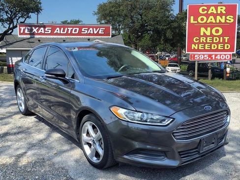 Used 2015 Ford Fusion SE FWD image 1
