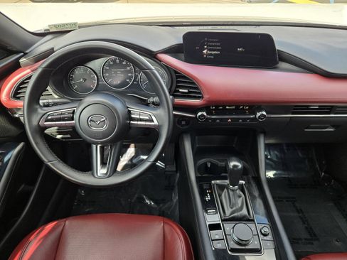 Used 2022 MAZDA MAZDA3 s image 6