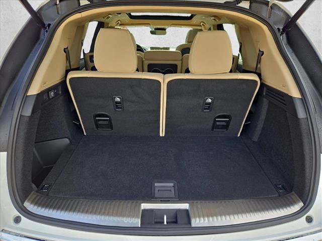 Certified 2026 Acura MDX w/ Advance Package AWD/4WD image 6