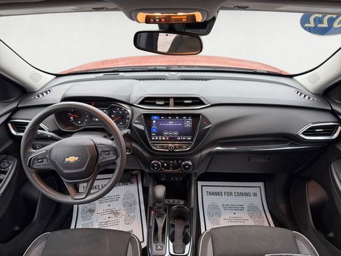 Used 2022 Chevrolet TrailBlazer LT w/ Convenience Package image 11