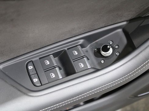 Used 2021 Audi S4 Prestige w/ Prestige Package image 21