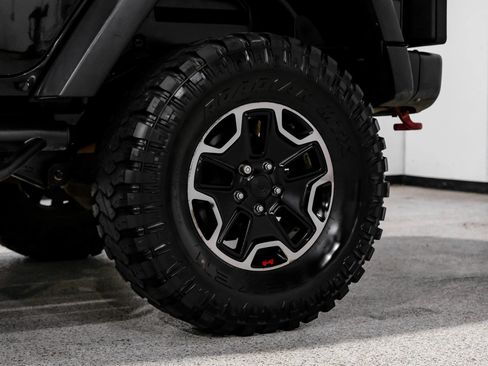 Used 2016 Jeep Wrangler Unlimited Rubicon AWD/4WD image 60