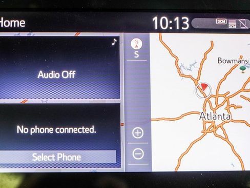 Used 2021 Toyota Avalon XLE w/ Moonroof Package image 25