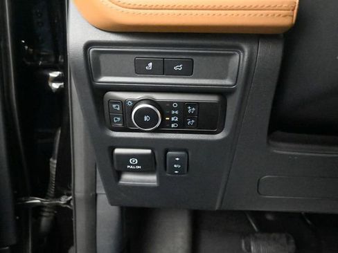 Certified 2024 Ford Expedition Max Platinum image 19