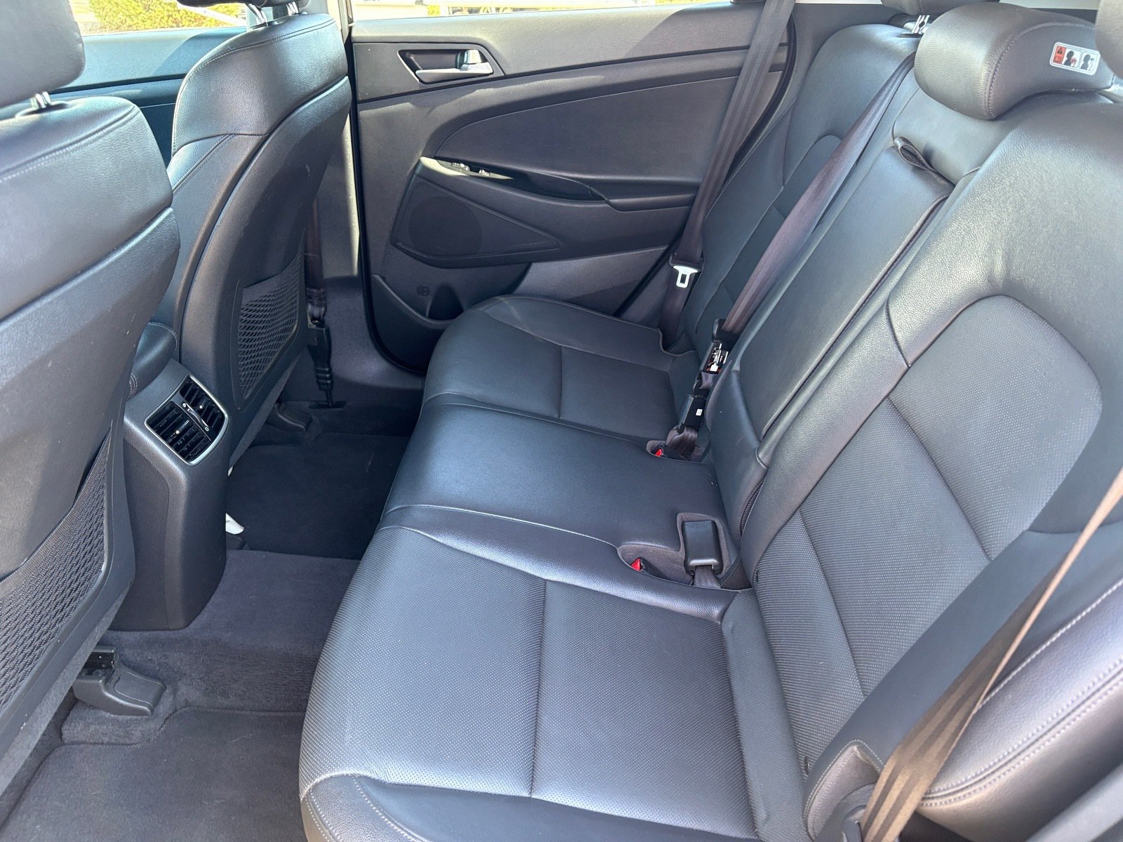 Used 2016 Hyundai Tucson Limited w/ Option Group 03 FWD image 14