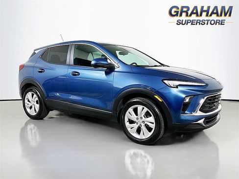 Used 2024 Buick Encore GX Preferred w/ Comfort Package image 1
