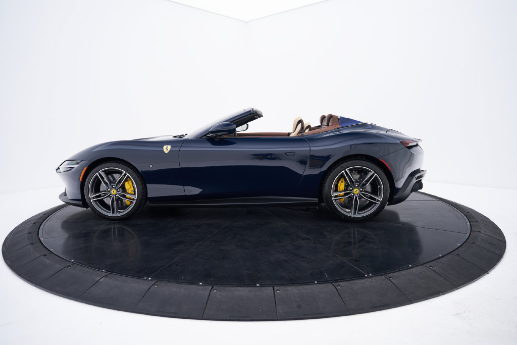 Used 2025 Ferrari Roma Spider RWD image 23