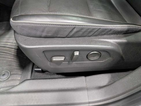 Used 2021 Buick Envision Essence w/ Technology Package I image 40