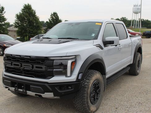 Used 2025 Ford F150 Raptor AWD/4WD image 2