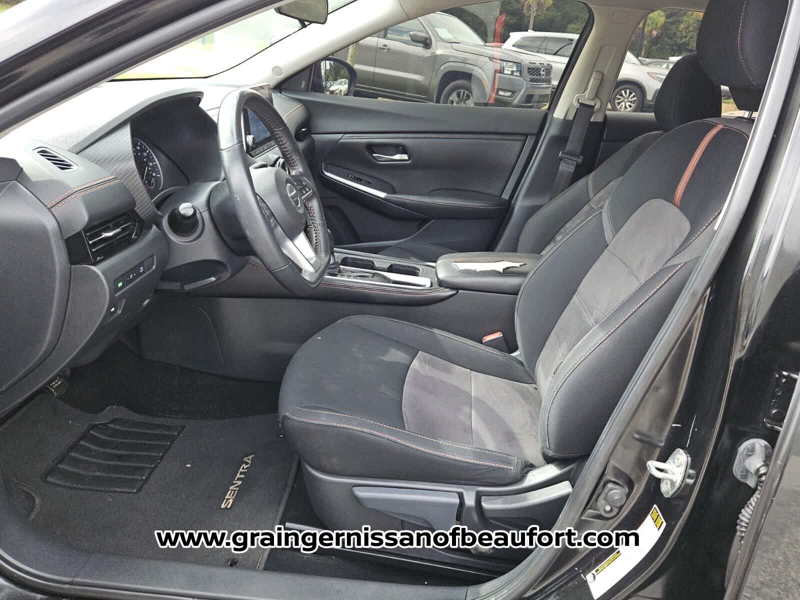 Used 2022 Nissan Sentra SR w/ Midnight Edition FWD image 3