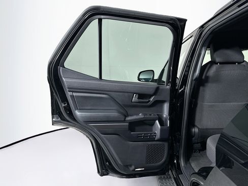 Used 2025 Toyota 4Runner SR5 image 25