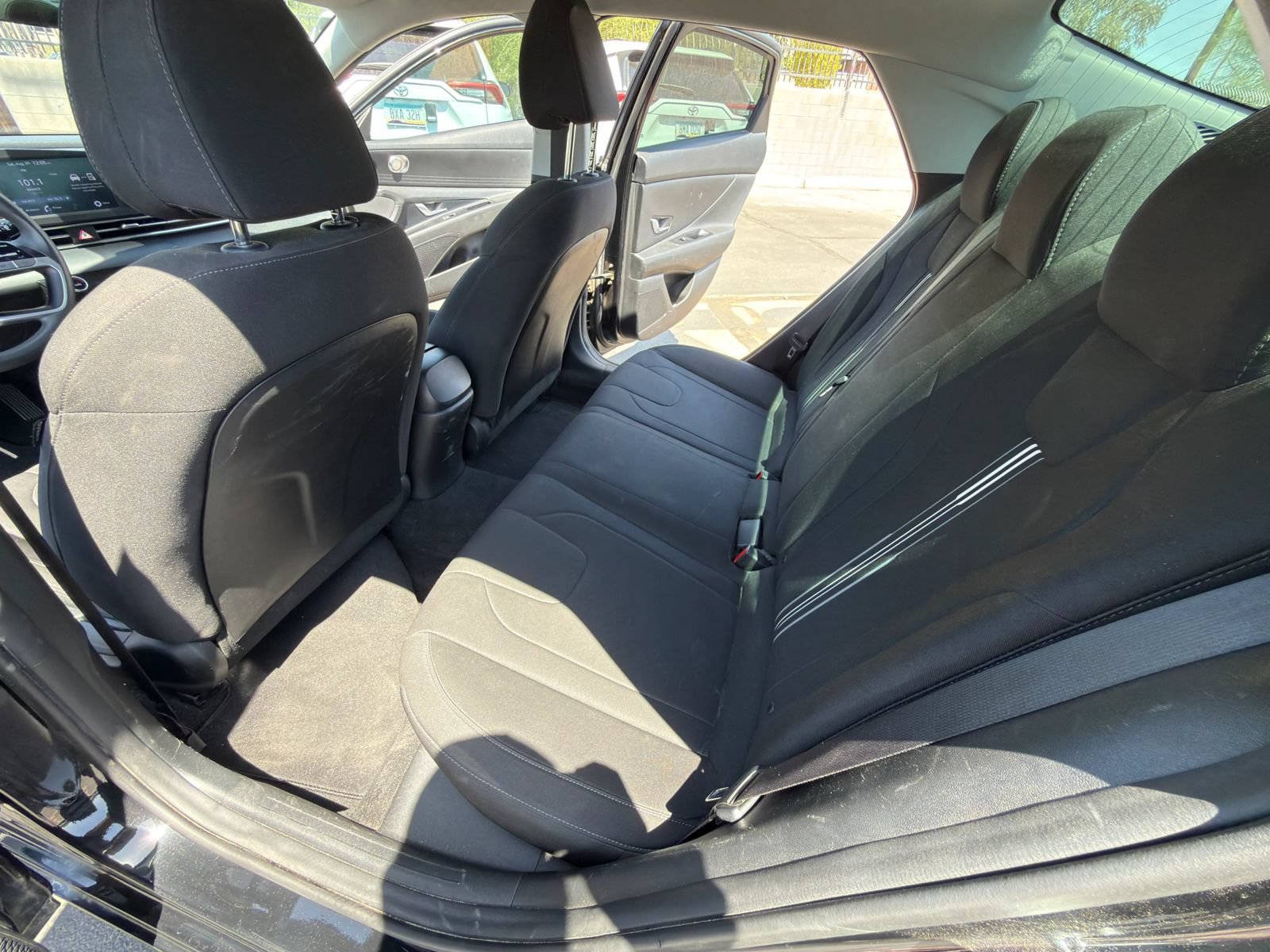 Used 2023 Hyundai Elantra SEL FWD image 14