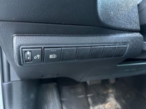 Used 2023 Toyota Corolla LE image 17