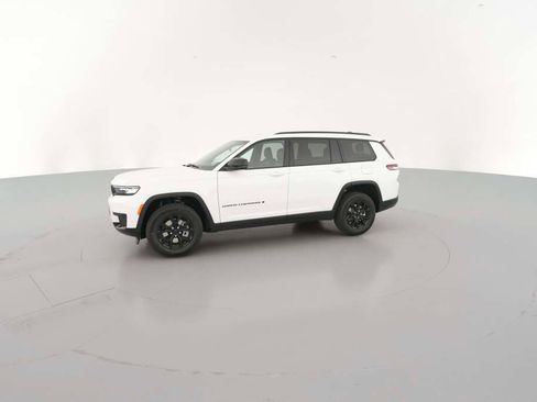 New 2025 Jeep Grand Cherokee L Altitude image 5