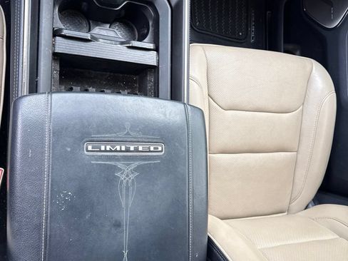 Used 2019 RAM 1500 Limited AWD/4WD image 10