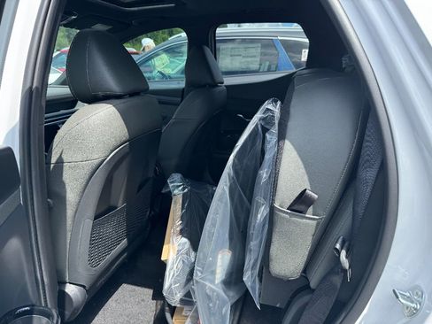 New 2025 Hyundai Santa Cruz Limited image 8