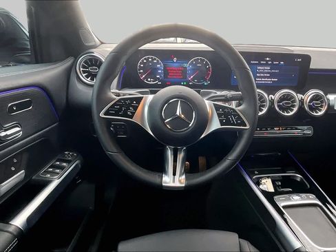 Certified 2026 Mercedes-Benz GLB 250 image 6