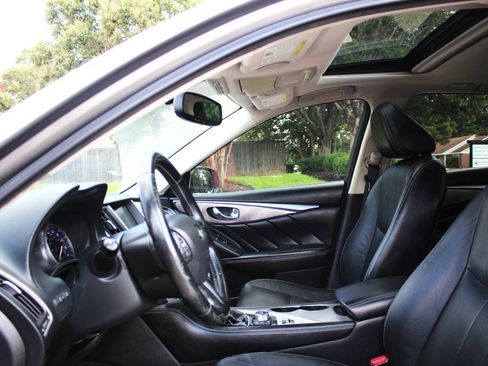 Used 2015 INFINITI Q50 Premium w/ Navigation Package RWD image 10