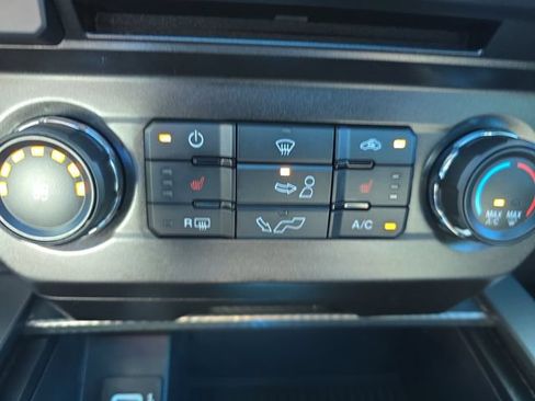 Used 2018 Ford F150 XLT w/ Equipment Group 302A Luxury AWD/4WD image 24