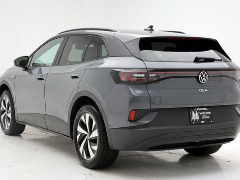 Used 2023 Volkswagen ID.4 Pro image 6