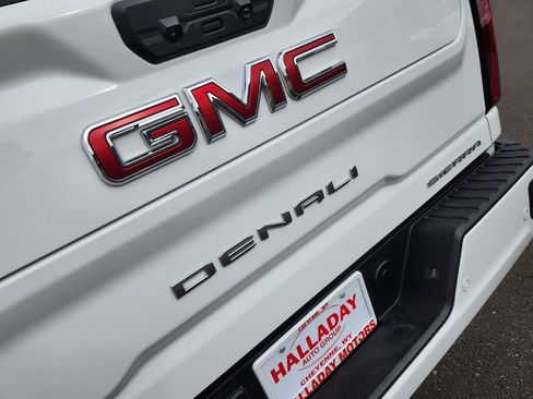 Certified 2024 GMC Sierra 2500 Denali w/ Denali Reserve Package image 10