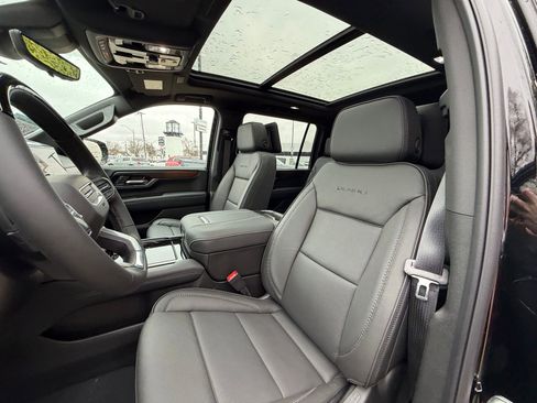 New 2026 GMC Yukon XL Denali image 11