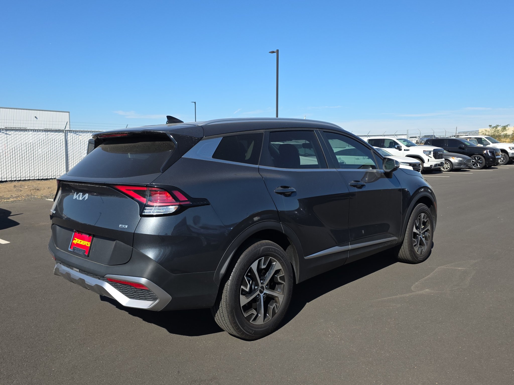 Used 2024 Kia Sportage EX AWD/4WD image 8
