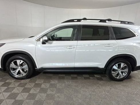 Used 2023 Subaru Ascent Premium w/ Convenience Package AWD/4WD image 6