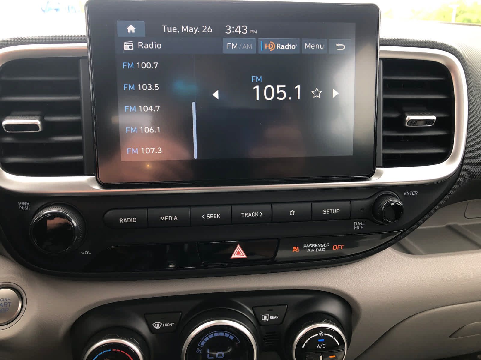 Certified 2025 Hyundai Venue SEL FWD image 16