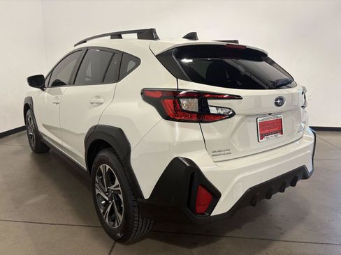 Used 2024 Subaru Crosstrek 2.0i Premium AWD/4WD image 5