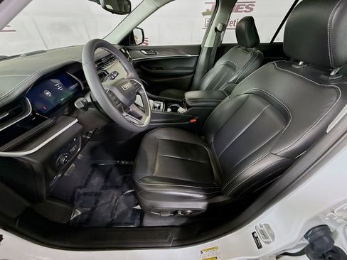 Used 2022 Jeep Grand Cherokee Limited 4xe image 26