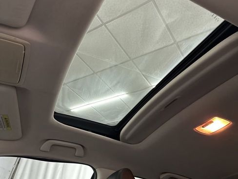 Used 2012 Honda CR-V EX-L image 17