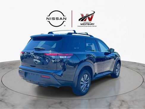 Used 2023 Nissan Pathfinder SV w/ Black Appearance Package AWD/4WD image 5