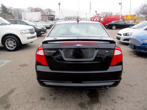 Used 2012 Ford Fusion SE image 5