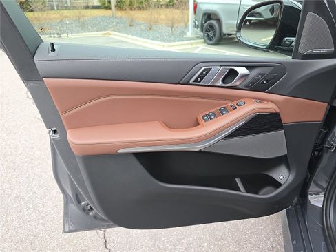 New 2026 BMW X5 xDrive50e w/ M Sport Package image 19