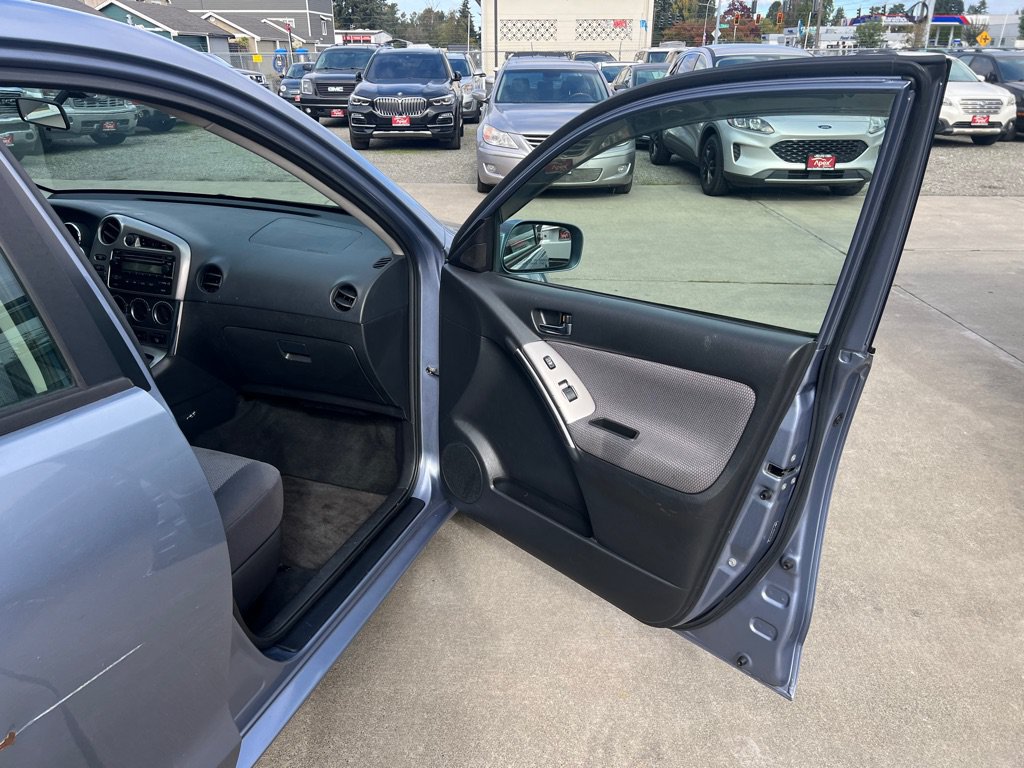 Used 2007 Toyota Matrix XR FWD image 18