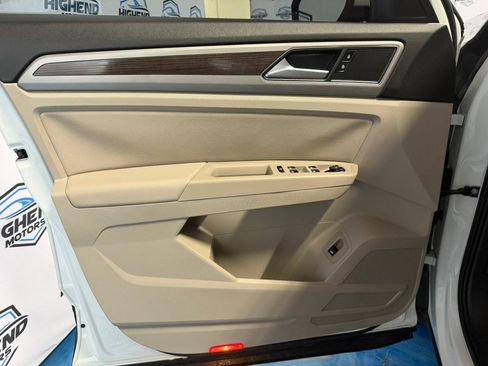 Used 2019 Volkswagen Atlas SE image 11