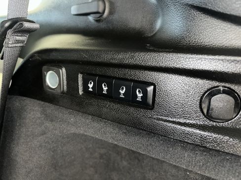 Used 2023 Jeep Grand Cherokee L Summit w/ Advanced Protech Group IV image 31