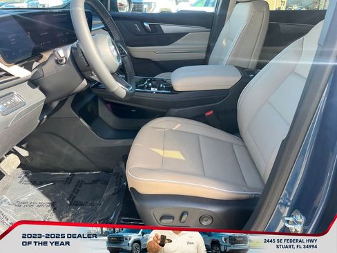 New 2026 Buick Enclave Preferred image 9